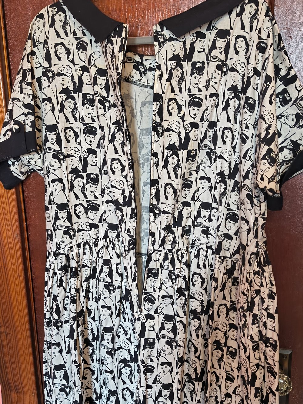 Bernie Dexter Photo Booth Face Novelty Print Dress Black/White Rockabilly - Picture 8 of 11